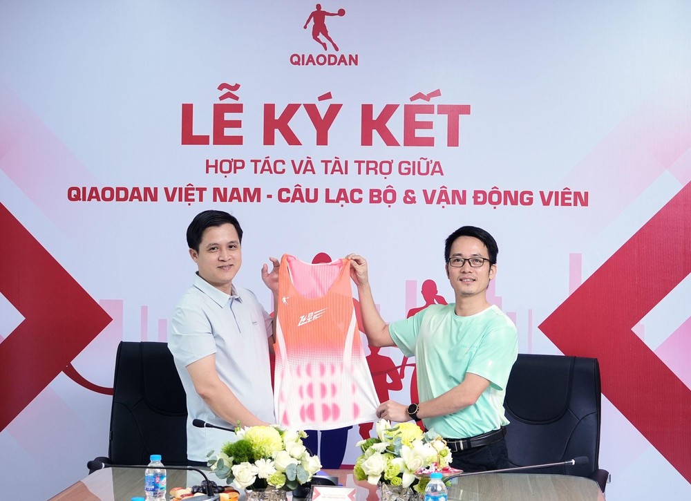 Ông lớn thể thao Quốc tế &quot;đổ bộ&quot; VnExpress Marathon Hạ Long 2025 - Ảnh 2.