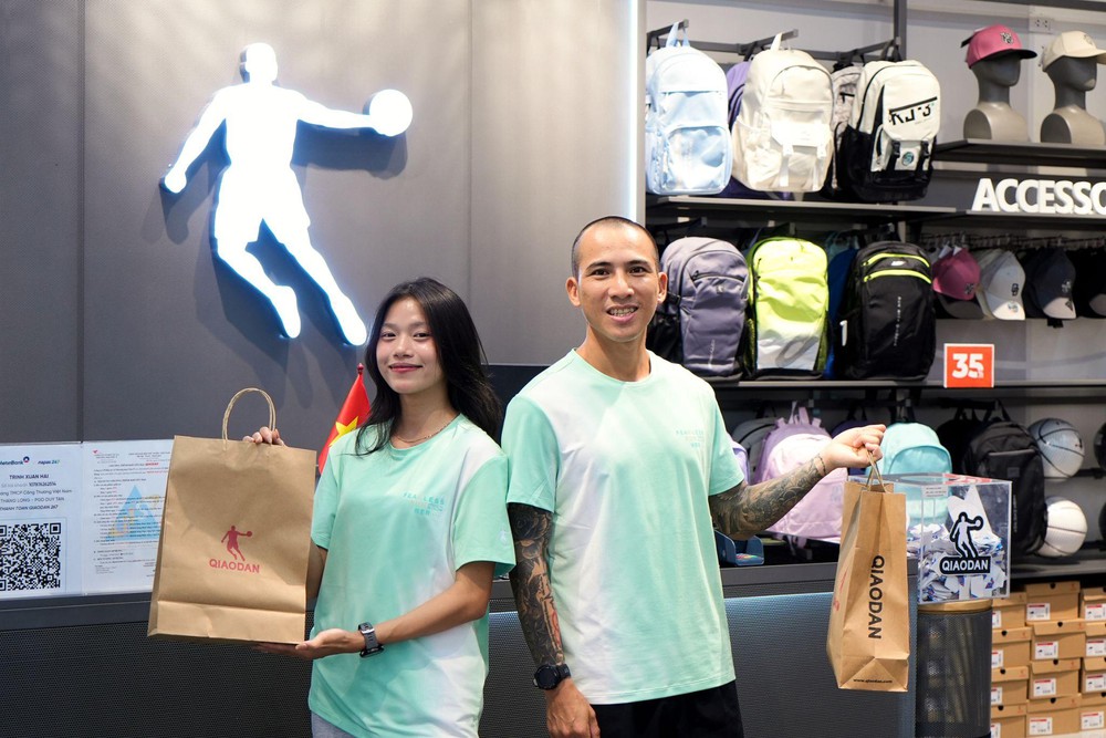 Ông lớn thể thao Quốc tế &quot;đổ bộ&quot; VnExpress Marathon Hạ Long 2025 - Ảnh 4.