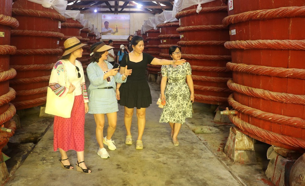 Kiên Giang: Du khách quốc tế đến đảo Ngọc tăng hơn 78% - Ảnh 2.