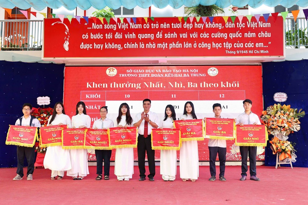 Lắng đọng dòng lưu bút chia xa thời áo trắng - Ảnh 10.