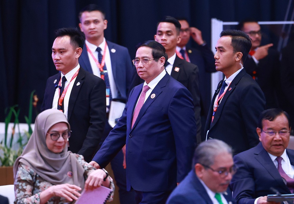 Thủ tướng phát biểu tại phiên Đối thoại của lãnh đạo ASEAN với đại diện AIPA - Ảnh 1.