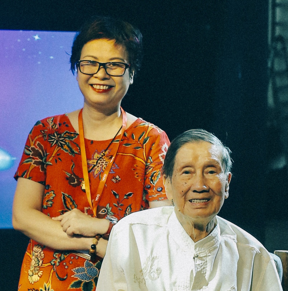 nhac-si-pham-tuyen-va-con-gai-pham-hong-tuyen-17483884097401415516139.jpg