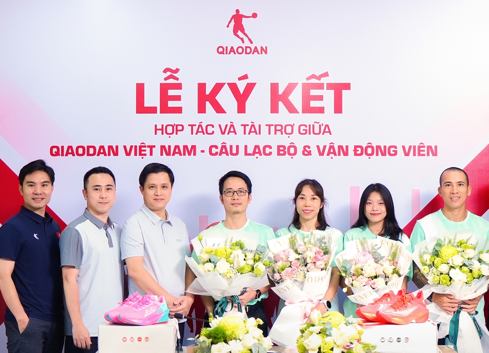 Ông lớn thể thao Quốc tế &quot;đổ bộ&quot; VnExpress Marathon Hạ Long 2025 - Ảnh 1.