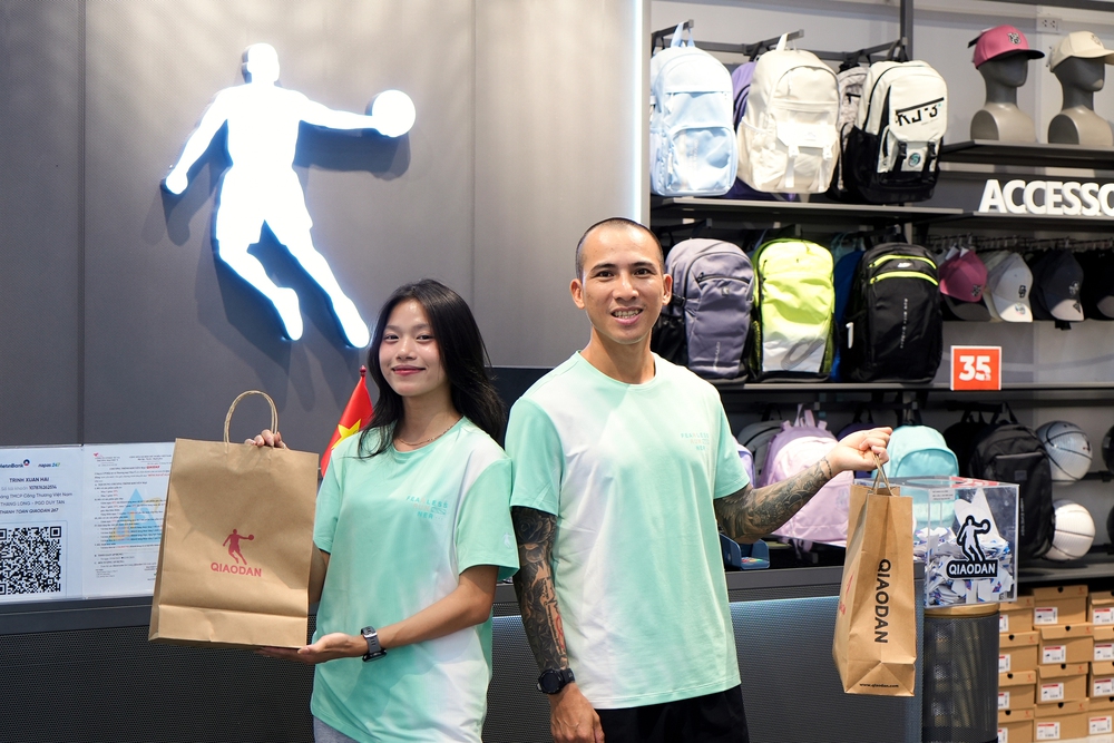 Ông lớn thể thao Quốc tế &quot;đổ bộ&quot; VnExpress Marathon Hạ Long 2025 - Ảnh 4.