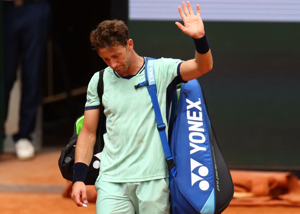 Kết quả Roland Garros 2025 hôm nay 28/5: Tay vợt từng 2 lần về nhì Pháp mở rộng bất ngờ bị loại - Ảnh 1.