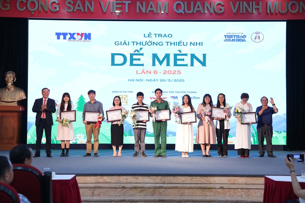 Trực tiếp Lễ trao Giải thưởng Thiếu nhi Dế Mèn lần 6 - 2025  - Ảnh 12.