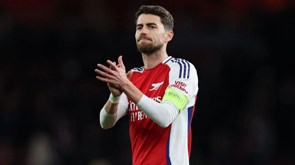 Tin chuyển nhượng ngày 28/5: Tân binh đắt giá sắp kiểm tra y tế ở MU; Arsenal 'chơi lớn' với Julian Alvarez - Ảnh 3.