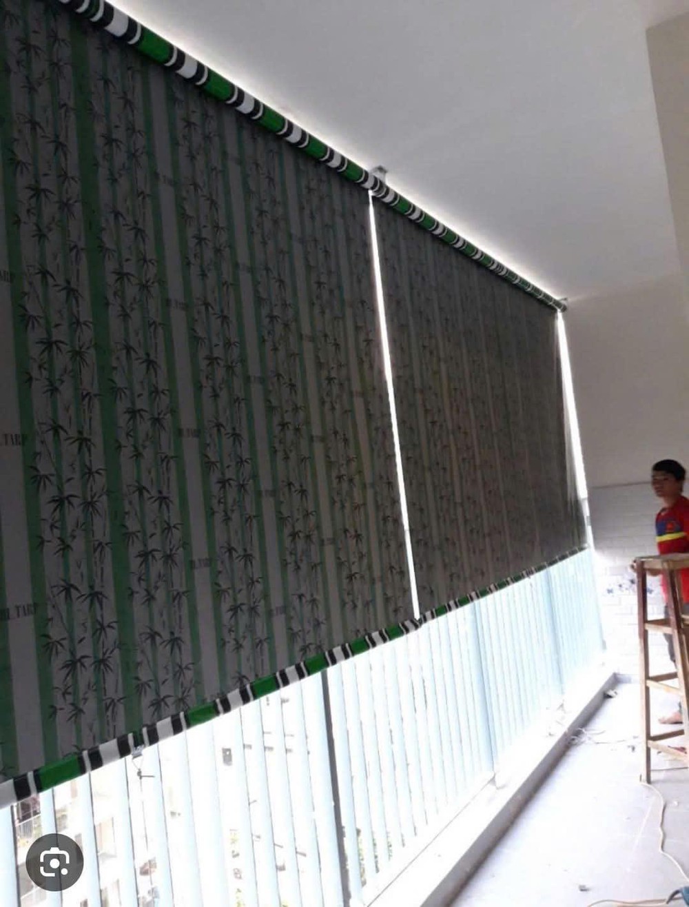 Mẫu rèm che nắng ban công, ngoài trời giá tốt: giải pháp hoàn hảo cho không gian sống hiện đại - Ảnh 1.