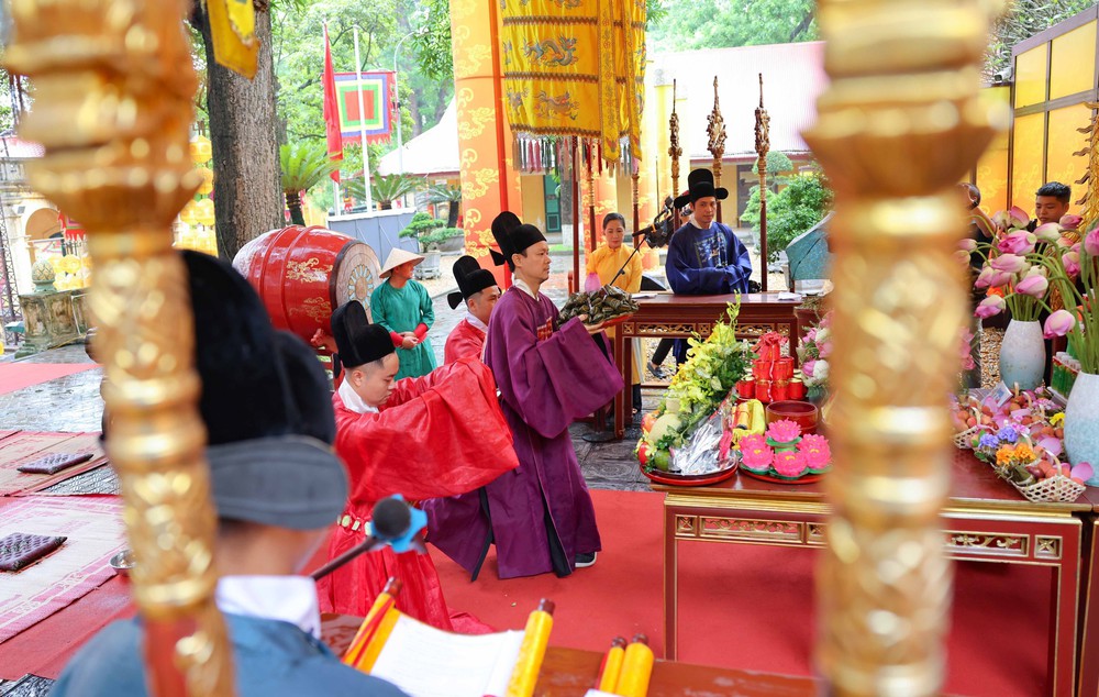 Hà Nội: “Tết Đoan Ngọ xưa và nay” tại Hoàng thành Thăng Long - Ảnh 1. Hà Nội: “Tết Đoan Ngọ xưa và nay” tại Hoàng thành Thăng Long - Ảnh 1.