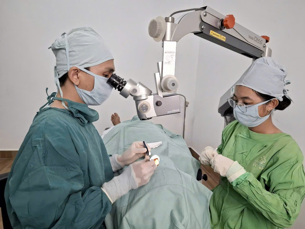 Tác hại của thuốc lá đến mắt - mối nguy đang bị bỏ quên - Ảnh 1.