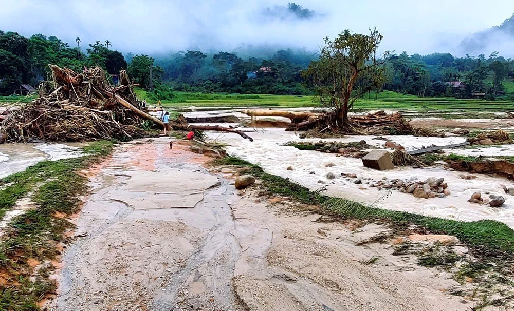 Cảnh báo nguy cơ lũ quét, sạt lở đất tại 30 tỉnh, thành - Ảnh 2.