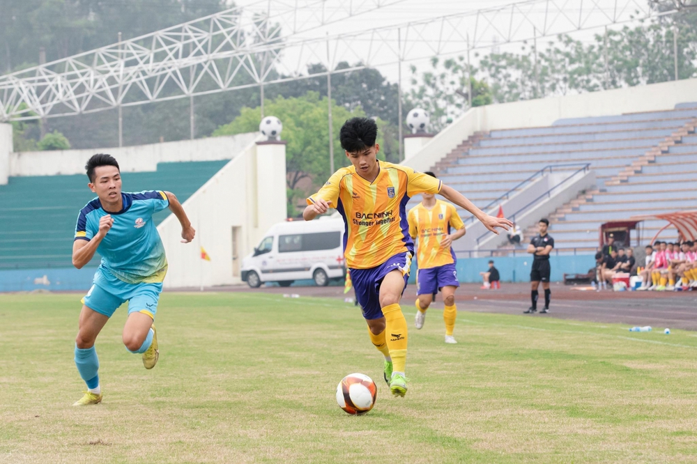 Tin nóng thể thao tối 3/5: Thêm 1 cầu thủ nguy cơ lỡ hẹn ĐT Việt Nam; FIFA ra án phạt, đội bóng của thầy Park bị ảnh hưởng - Ảnh 2.
