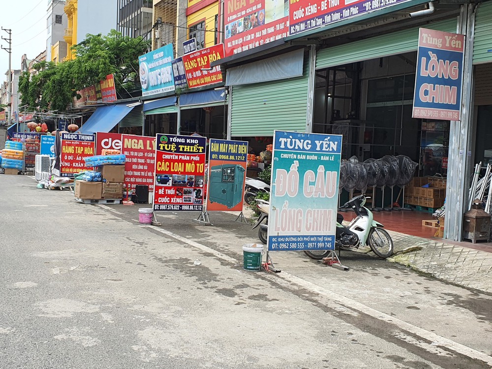 Tiểu thương chợ Thổ Tang sầm uất bậc nhất miền Bắc trở lại buôn bán - Ảnh 2.