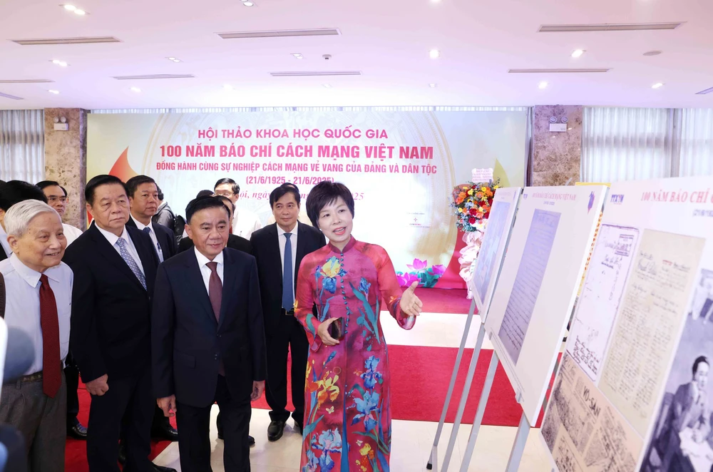 100 năm Báo chí cách mạng Việt Nam đồng hành cùng sự nghiệp cách mạng vẻ vang của Đảng và dân tộc - Ảnh 1.