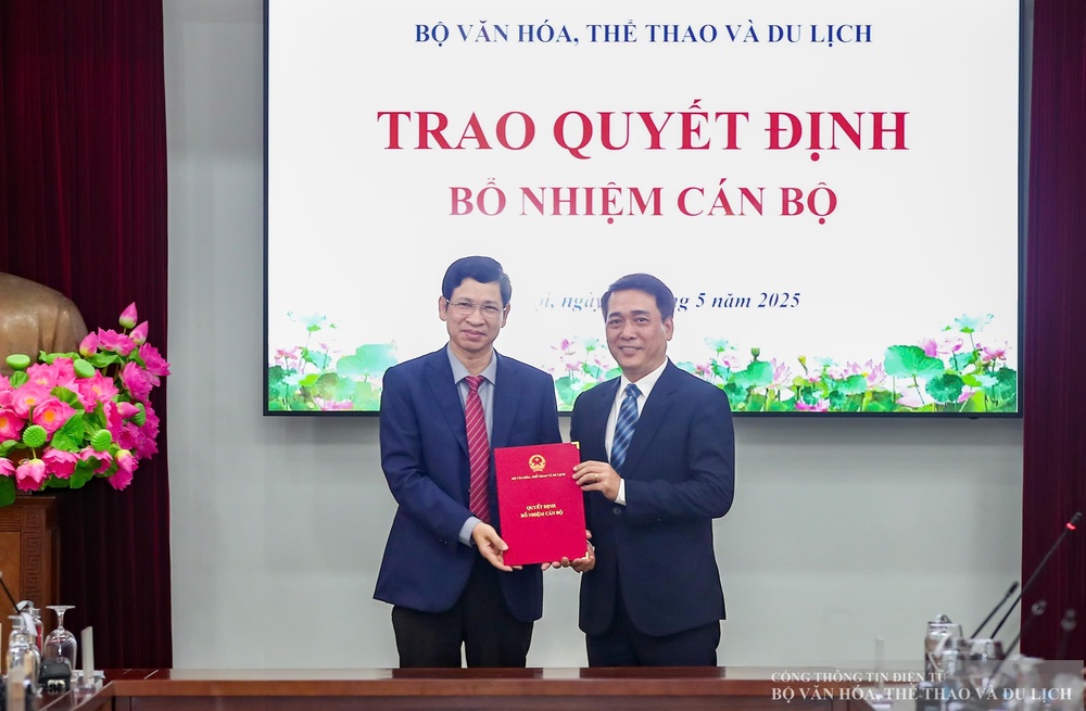 NSƯT Kiều Minh Hiếu được bổ nhiệm Giám đốc Nhà hát Kịch Việt Nam - Ảnh 1.