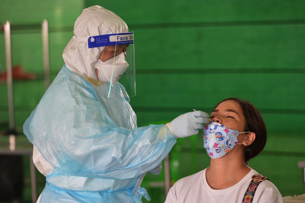 Thái Lan khuyến cáo người dân cảnh giác phòng ngừa COVID-19 - Ảnh 1.