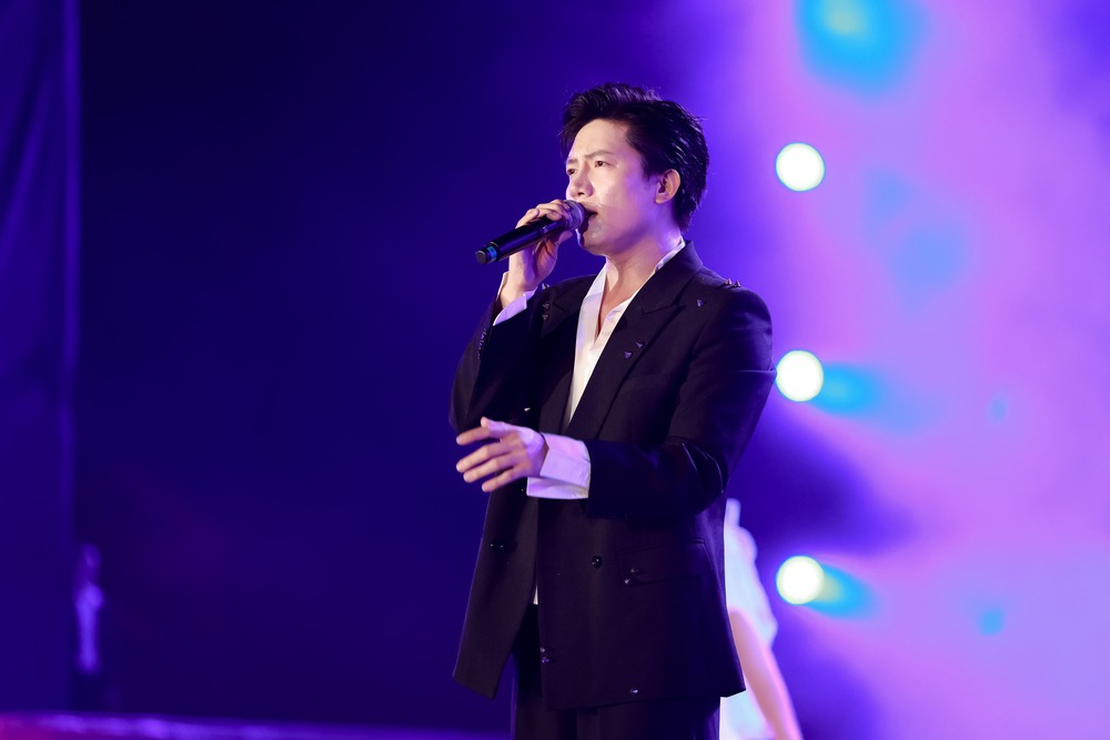 Đạo diễn Phạm Hoàng Giang: Cha, anh &quot;truyền lửa&quot; cảm xúc cho tôi dựng &quot;Non sông gấm vóc - Một dải vinh quang&quot; - Ảnh 7.