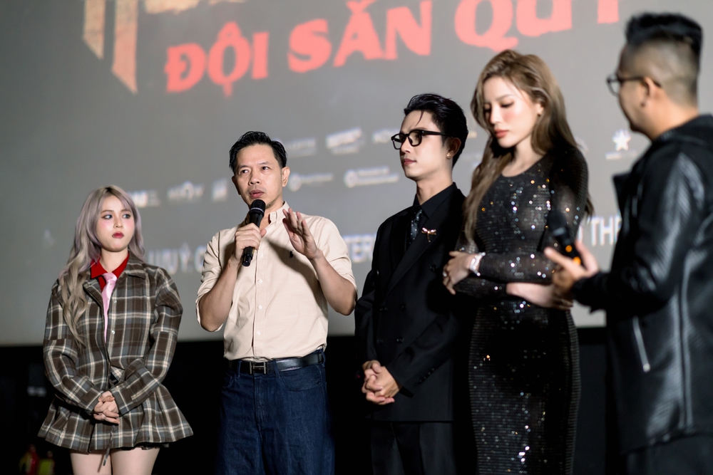 Sao Việt hào hứng đổ bộ thảm đỏ ra mắt phim "Holy Night: Đội Săn Quỷ" - Ảnh 2. Sao Việt hào hứng đổ bộ thảm đỏ ra mắt phim "Holy Night: Đội Săn Quỷ" - Ảnh 2.