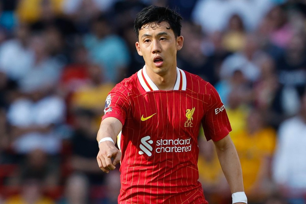 Wataru Endo xứng đáng với hàng rào danh dự tại Stamford Bridge - Ảnh 1.