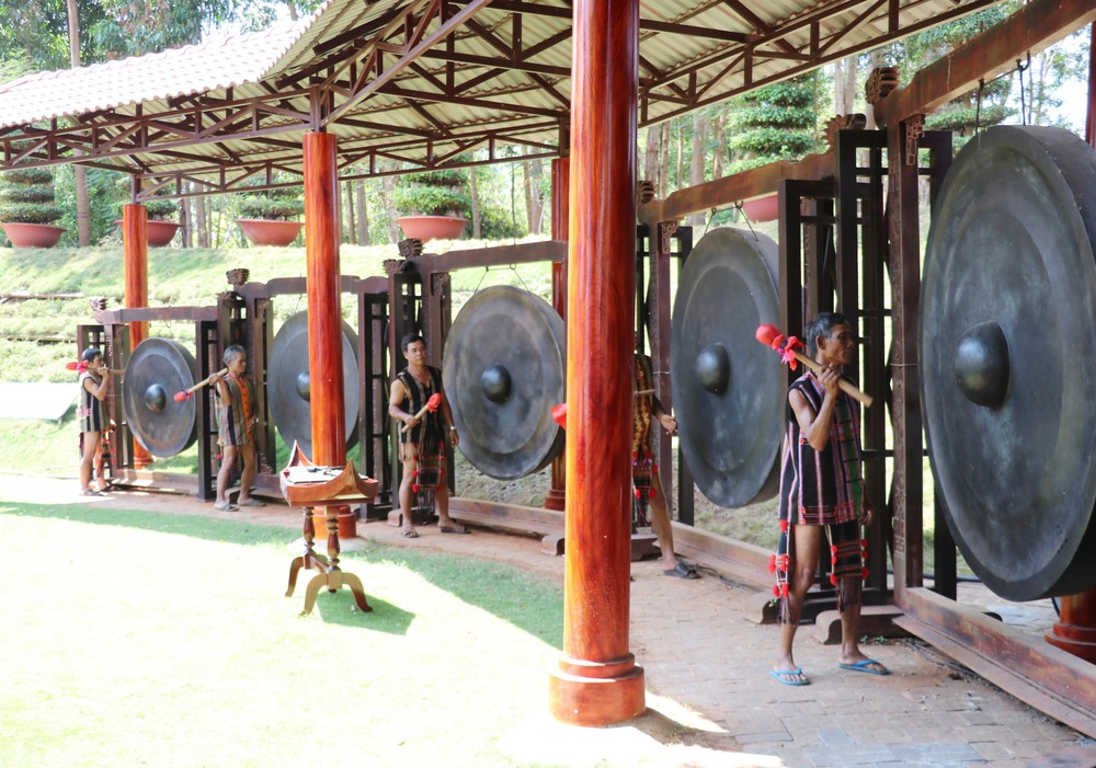 Bảo tồn văn hóa người S’tiêng gắn liền với địa danh sóc Bom Bo huyền thoại - Ảnh 3. Bảo tồn văn hóa người S’tiêng gắn liền với địa danh sóc Bom Bo huyền thoại - Ảnh 3.