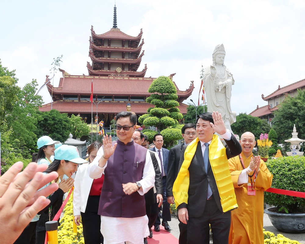Tiếng nói đoàn kết vì hòa bình và phát triển từ Đại lễ Vesak 2025 - Ảnh 3.