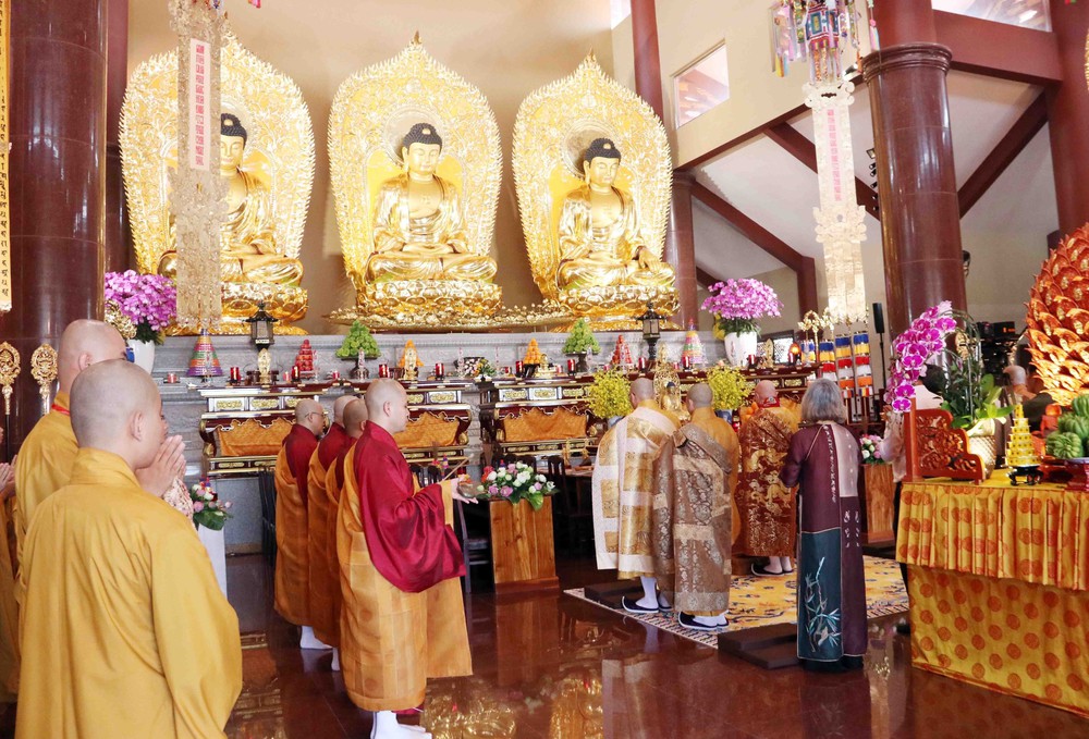 Đại lễ Kỳ siêu tưởng niệm các Anh hùng liệt sĩ - Ảnh 5. Đại lễ Kỳ siêu tưởng niệm các Anh hùng liệt sĩ - Ảnh 5.