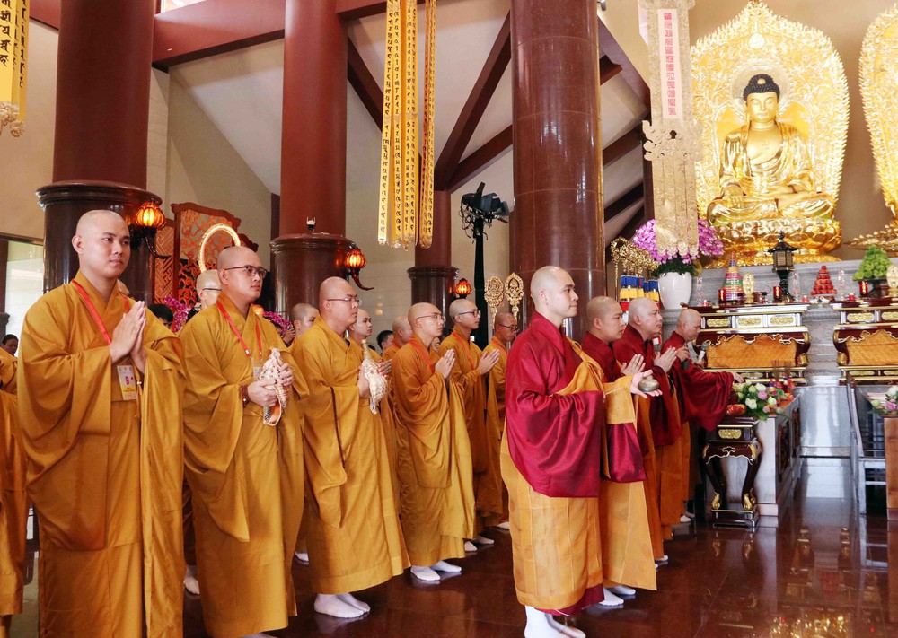 Đại lễ Kỳ siêu tưởng niệm các Anh hùng liệt sĩ - Ảnh 4. Đại lễ Kỳ siêu tưởng niệm các Anh hùng liệt sĩ - Ảnh 4.