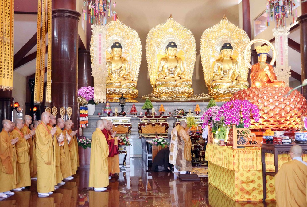 Đại lễ Kỳ siêu tưởng niệm các Anh hùng liệt sĩ - Ảnh 1. Đại lễ Kỳ siêu tưởng niệm các Anh hùng liệt sĩ - Ảnh 1.