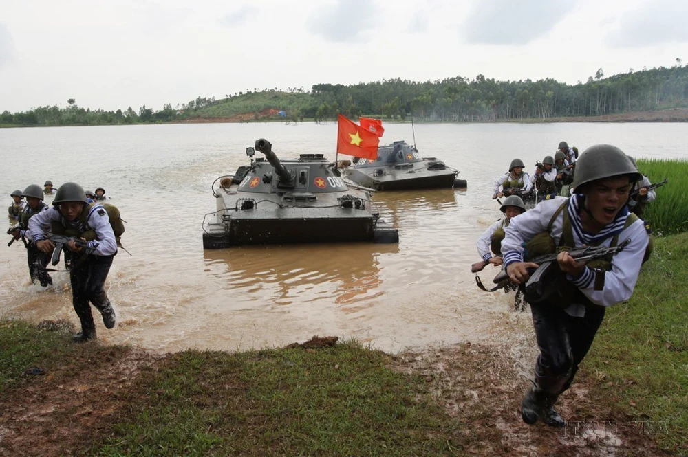 Hải quân nhân dân Việt Nam 70 năm hoàn thành xuất sắc nhiệm vụ bảo vệ chủ quyền Tổ quốc - Ảnh 18. Hải quân nhân dân Việt Nam 70 năm hoàn thành xuất sắc nhiệm vụ bảo vệ chủ quyền Tổ quốc - Ảnh 18.