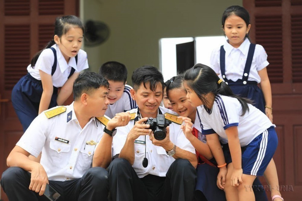 Hải quân nhân dân Việt Nam 70 năm hoàn thành xuất sắc nhiệm vụ bảo vệ chủ quyền Tổ quốc - Ảnh 29. Hải quân nhân dân Việt Nam 70 năm hoàn thành xuất sắc nhiệm vụ bảo vệ chủ quyền Tổ quốc - Ảnh 29.