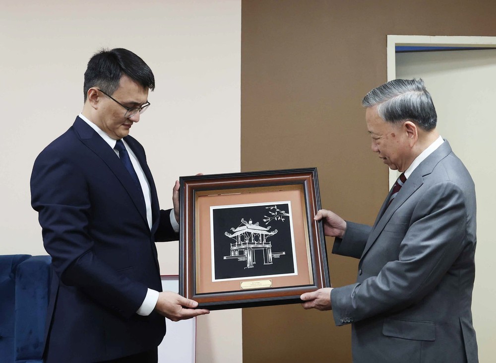 Tổng Bí thư Tô Lâm phát biểu về chính sách tại Học viện Hành chính Công Kazakhstan - Ảnh 5. Tổng Bí thư Tô Lâm phát biểu về chính sách tại Học viện Hành chính Công Kazakhstan - Ảnh 5.