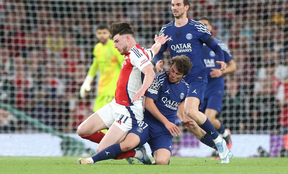 Hàng tiền vệ, chìa khóa PSG và Arsenal: Cuộc chiến của những ngôi sao - Ảnh 1. Hàng tiền vệ, chìa khóa PSG và Arsenal: Cuộc chiến của những ngôi sao - Ảnh 1.