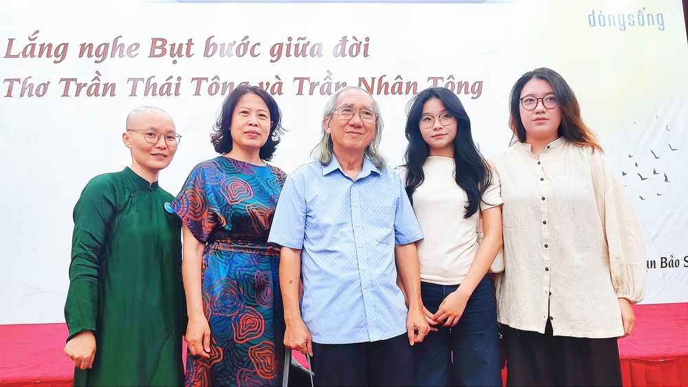 Cùng nhà văn Nhật Chiêu &quot;lắng nghe Bụt bước giữa đời&quot; - Ảnh 5.