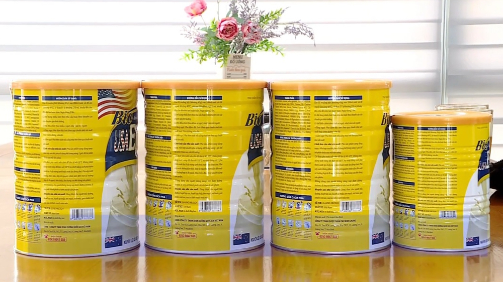 Mập mờ nguồn gốc sữa, người tiêu dùng gánh hậu quả - Ảnh 1. Mập mờ nguồn gốc sữa, người tiêu dùng gánh hậu quả - Ảnh 1.