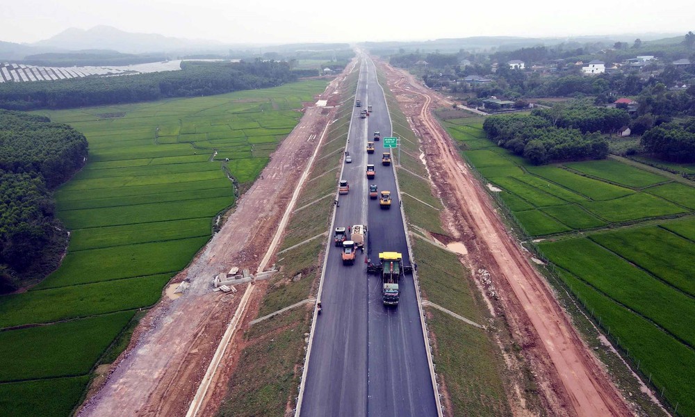 Góc nhìn 365: 3.000 km cao tốc và khát vọng vươn lên - Ảnh 2.