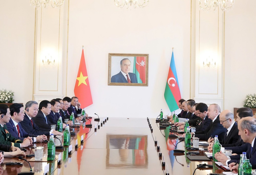 Lễ đón Tổng Bí thư Tô Lâm thăm cấp Nhà nước tới Azerbaijan - Ảnh 13. Lễ đón Tổng Bí thư Tô Lâm thăm cấp Nhà nước tới Azerbaijan - Ảnh 13.