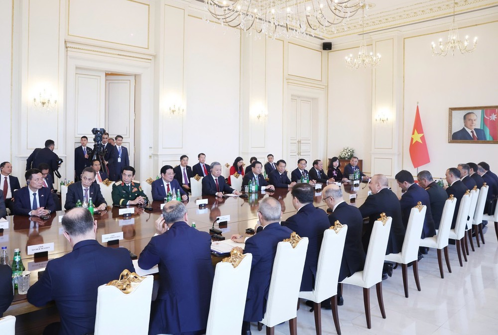 Lễ đón Tổng Bí thư Tô Lâm thăm cấp Nhà nước tới Azerbaijan - Ảnh 15. Lễ đón Tổng Bí thư Tô Lâm thăm cấp Nhà nước tới Azerbaijan - Ảnh 15.