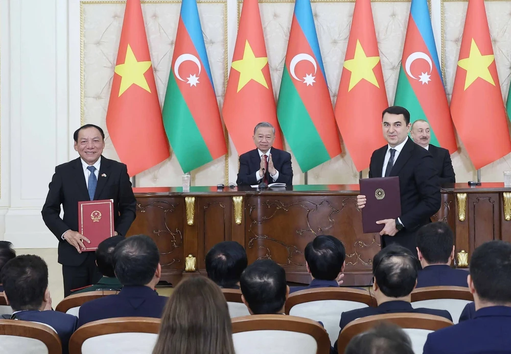 Hợp tác văn hoá Việt Nam - Azerbaijan: Đẩy mạnh bảo tồn, nghiên cứu và phục chế di sản văn hóa - Ảnh 2. Hợp tác văn hoá Việt Nam - Azerbaijan: Đẩy mạnh bảo tồn, nghiên cứu và phục chế di sản văn hóa - Ảnh 2.