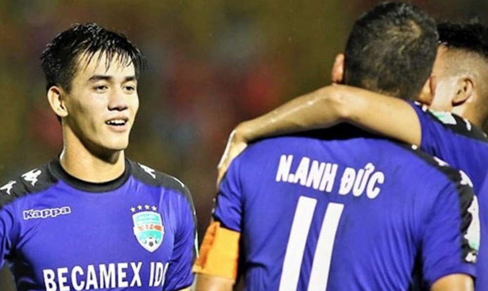 Tiến Linh và B.Bình Dương đặt cược vào HLV Anh Đức - Ảnh 1. Tiến Linh và B.Bình Dương đặt cược vào HLV Anh Đức - Ảnh 1.