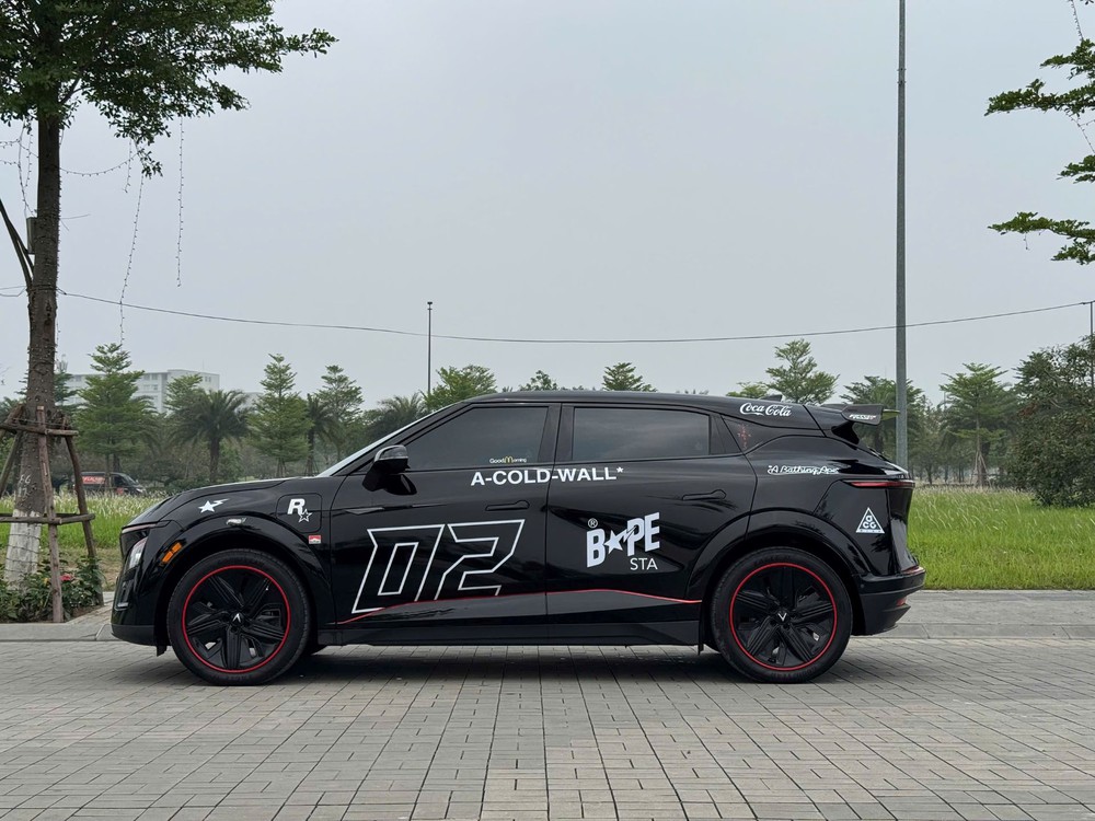 Gen Z làm ngành thời trang chạy VinFast VF 7: &quot;Động cơ mạnh là tính năng an toàn, tiết kiệm 5-6 triệu đồng/tháng so với xe xăng&quot; - Ảnh 3.