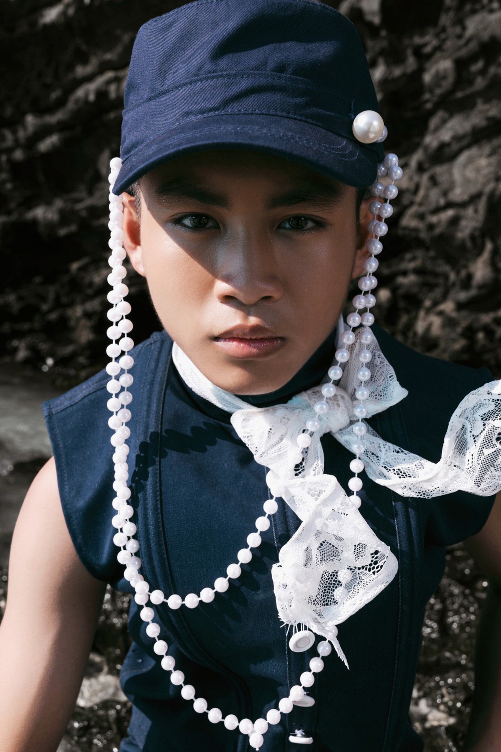Người mẫu teen Pun Trần đột phá trên sàn diễn quốc tế - Ảnh 1.