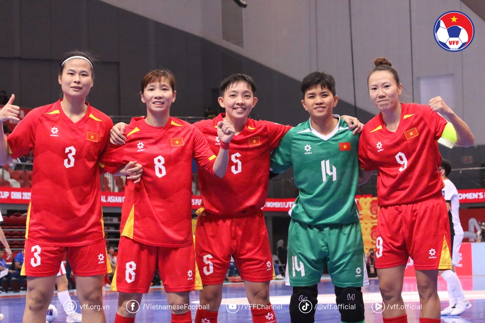 Giải futsal nữ châu Á 2025, Việt Nam – Philippines (10h00 ngày 9/5): Vé sớm vào tứ kết - Ảnh 1. Giải futsal nữ châu Á 2025, Việt Nam – Philippines (10h00 ngày 9/5): Vé sớm vào tứ kết - Ảnh 1.