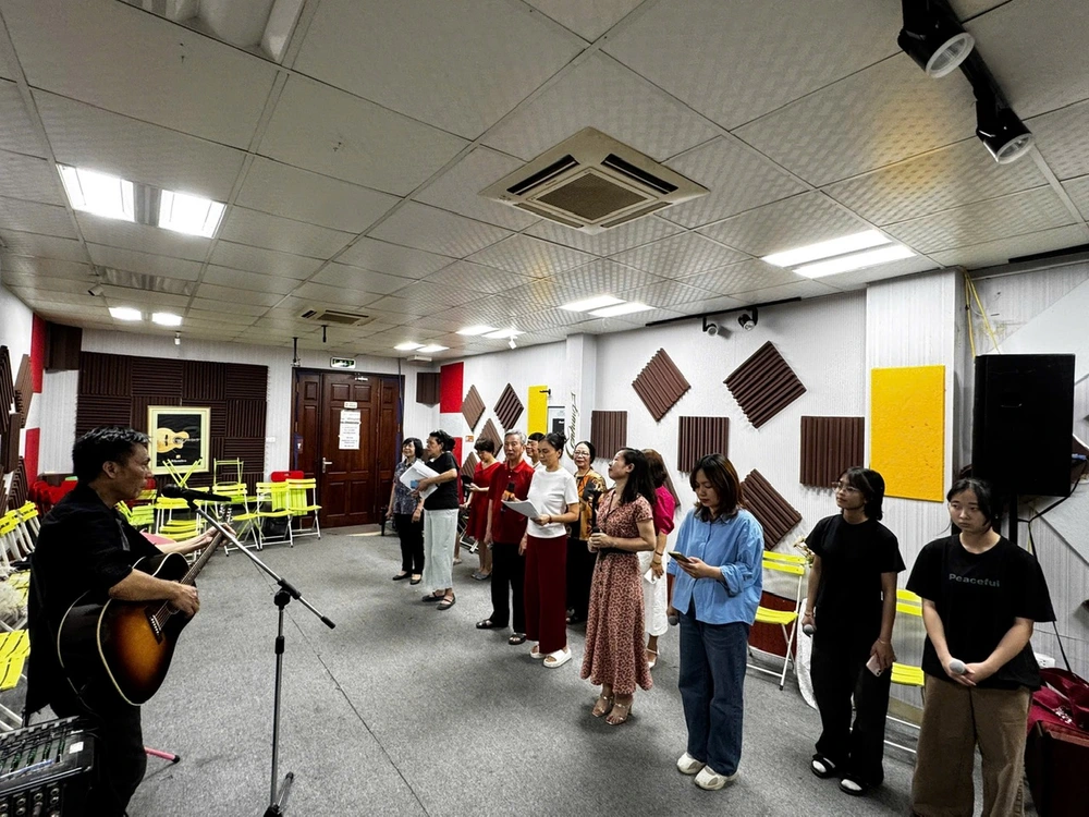 Chương trình "Ca khúc Việt lời Nga" – Nhịp cầu văn hóa Việt Nam – Liên bang Nga bằng âm nhạc - Ảnh 4. Chương trình "Ca khúc Việt lời Nga" – Nhịp cầu văn hóa Việt Nam – Liên bang Nga bằng âm nhạc - Ảnh 4.