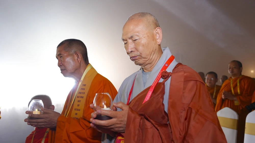 Đại lễ Phật đản Liên hợp quốc - Vesak 2025: Cầu nguyện hòa bình thế giới và trồng 108 cây Bồ Đề tại núi Bà Đen - Tây Ninh - Ảnh 2. Đại lễ Phật đản Liên hợp quốc - Vesak 2025: Cầu nguyện hòa bình thế giới và trồng 108 cây Bồ Đề tại núi Bà Đen - Tây Ninh - Ảnh 2.