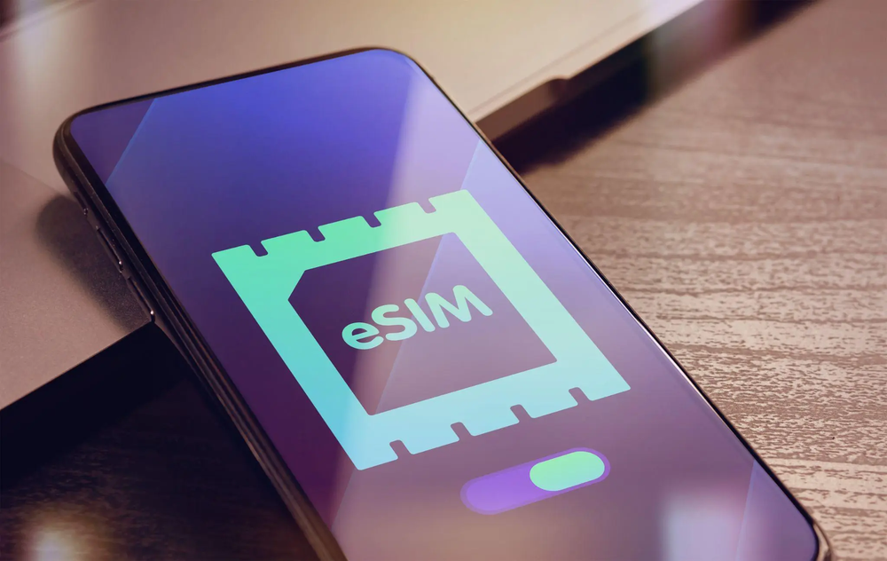 Kết nối an toàn mọi hành trình với World eSIM - Ảnh 2.