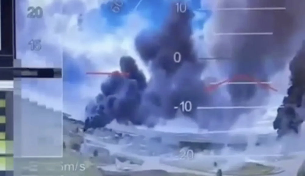 Ukraine bất ngờ tấn công UAV quy mô lớn vào Nga - Ảnh 1.