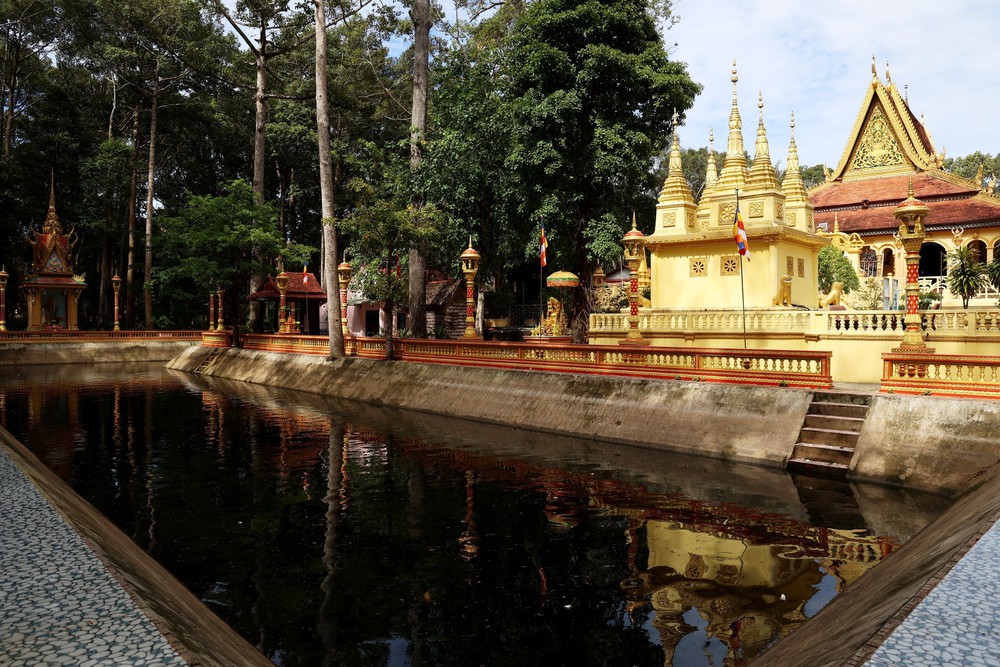 Ngôi chùa cổ nghìn năm ở Trà Vinh - Ảnh 2. Ngôi chùa cổ nghìn năm ở Trà Vinh - Ảnh 2.