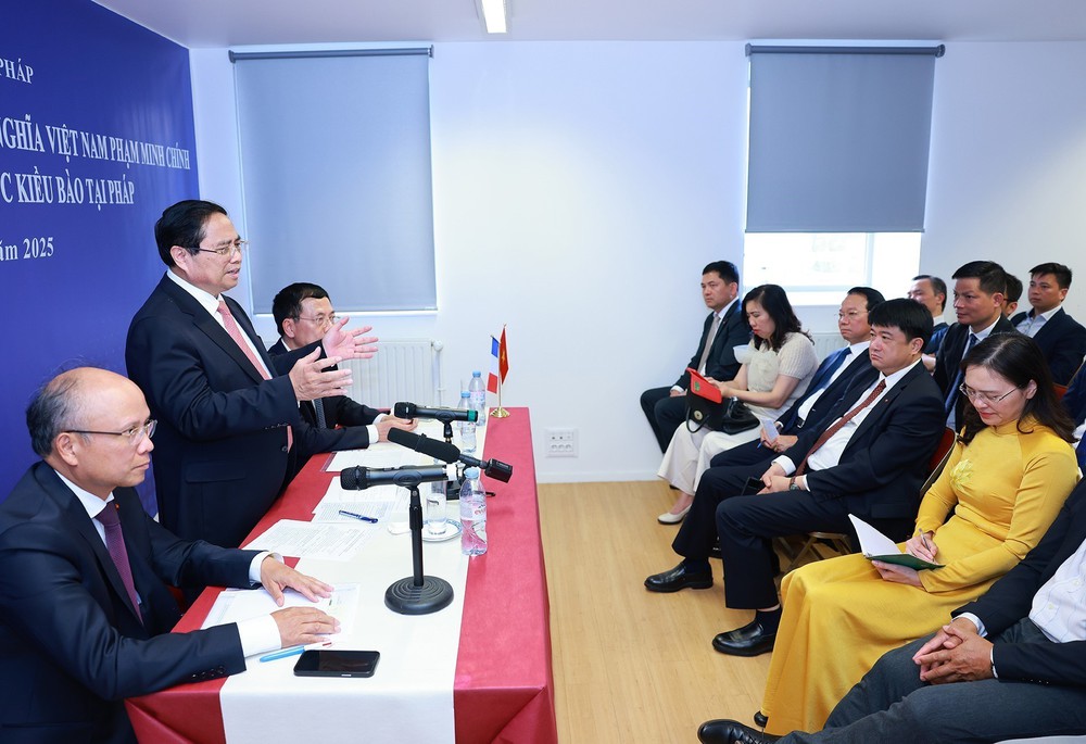 Thủ tướng Phạm Minh Chính đặt hàng chuyên gia, trí thức kiều bào thực hiện nhiệm vụ khoa học, công nghệ - Ảnh 3.