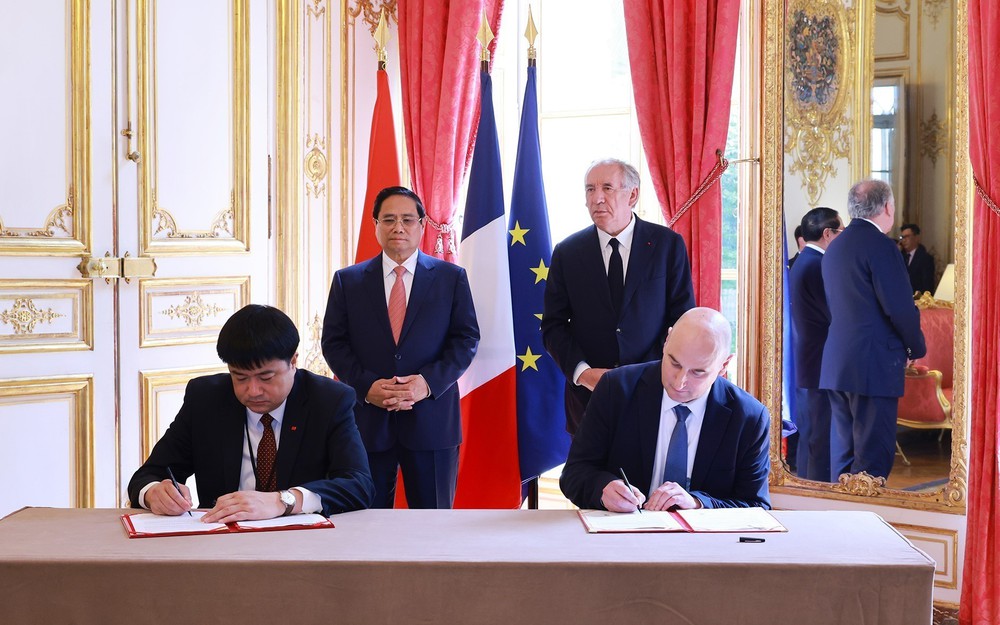Thủ tướng Phạm Minh Chính hội đàm với Thủ tướng Pháp François Bayrou - Ảnh 10.