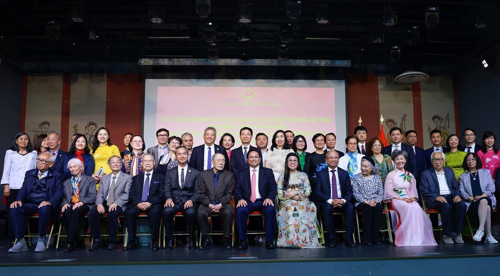 Thủ tướng Phạm Minh Chính gặp gỡ cộng đồng người Việt Nam tại Pháp - Ảnh 3.